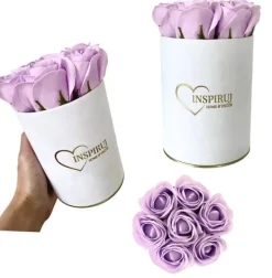Blomster^Blomsterkasse Inspiruj - Hvid kasse med sæberoser - nr. 6 Lys lilla