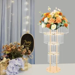 New Blomsterstander med krystaller til bryllup - 4-etagers rund piedestal - Fritstående - 50×90 cm - Jern og akryl - Lyserød Krukker & Plantebeholdere