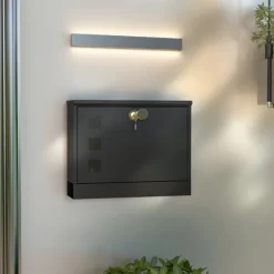 Brevspring med avisfack, vindue og 2 nøgler – sort metal 36,5×11,5×29 cm Postkasser & Brevindkast