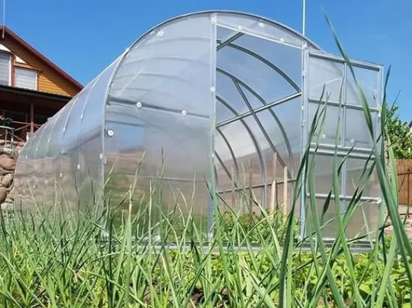 Outlet Drivhus Klasika 3x4m med 6 mm polycarbonatbelægning Drivhus