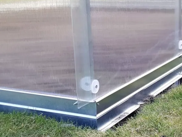 New Drivhus KLASIKA RØR 3x12m (36m2) med fundamenter og 6mm polycarbonatbelægning Drivhus