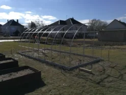 Clearance Drivhus KLASIKA RØR 3x10m (30m2) med fundamenter og 4mm polycarbonatbelægning Drivhus