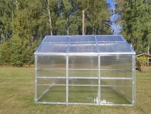 Outlet Drivhuse KLASIKA BERNARD 2,35x4 m med 6mm polycarbonat Drivhus