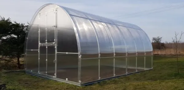 Clearance Drivhuse KLASIKA TUBE 3x6m (18m2) med fundament og 6mm polycarbonatbelægning Drivhus