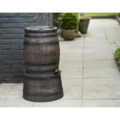 Outlet Fatformad vattenuppsamlare - NATURE - Rotationsgjuten PE - 50 liter - Tillbehör ingår Regntønder