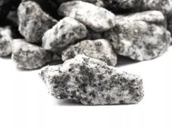 Best Havesten Dekorativ Granit DALMATISK Grus 8-16MM 20KG Biovita Havesten & Trædesten