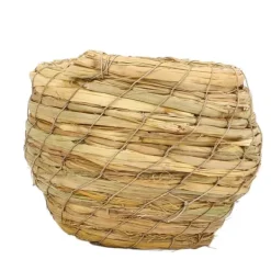 Til Fugle & Småvildt^Hyggeligt håndflettet fuglehus til parakitter, undulater, papegøjer, finker og spurve