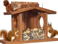 Til Fugle & Småvildt^Lollanda Squirrel Feeder – Udendørs Egernfoderstation, Træ Egernfoder, holdbar og nem at fylde, med aftageligt frontpanel