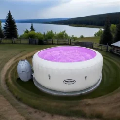 Online Oppusteligt spabad til 4 personer – 108 bobledyser – 158x158cm – Opvarmes op til 40°C – UVC-desinfektion – LED-styring – Timerfunktion – Indendørs og | CDON Spa & Udendørsbad