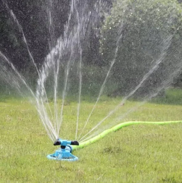 Clearance ROTARY AUTOMATIC 360 GARDEN TRE-ARMET SPRINKLER Vanding
