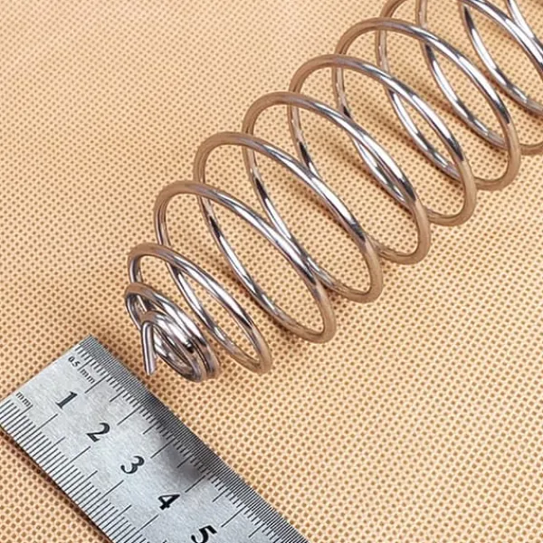 Discount Rustfrit Stål Spiral Fuglefoderhus Godbids Frugtholder til Papegøje Fuglefoderhus Til Fugle & Småvildt