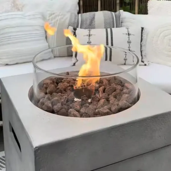 Pejse^Søjle 40C gasudendørs komfur - haveovn - betonlook - Inklusiv låg, røde lavasten, gasslange og gastrykregulator.