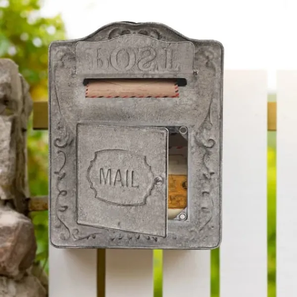 New Vintage postkasse - Vægmonteret postkasse - Hegn-/Vægmontering - Præget metal - Udendørs - Med låg - Mål 26×9,5×34 cm - Grå Postkasser & Brevindkast